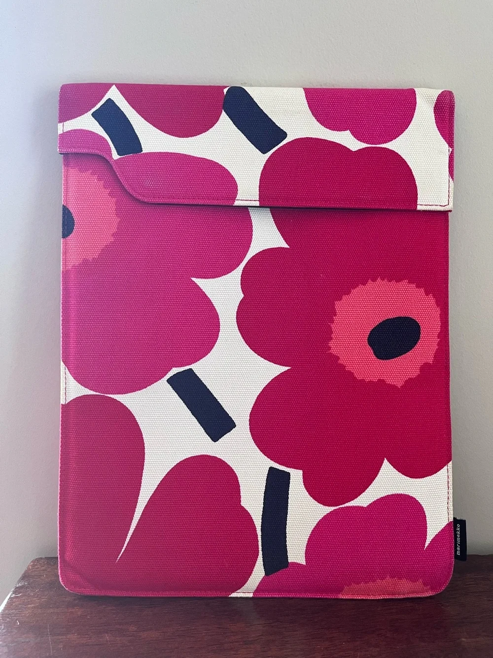 <Sold FB>Marimekko Laptop Sleeve Pink Red Poppy Floral Microsoft Surface